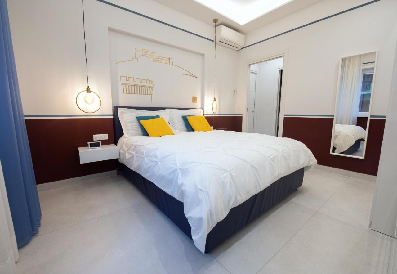 Napoli City Center - Appartamenti E Camere Nápoles Exterior foto