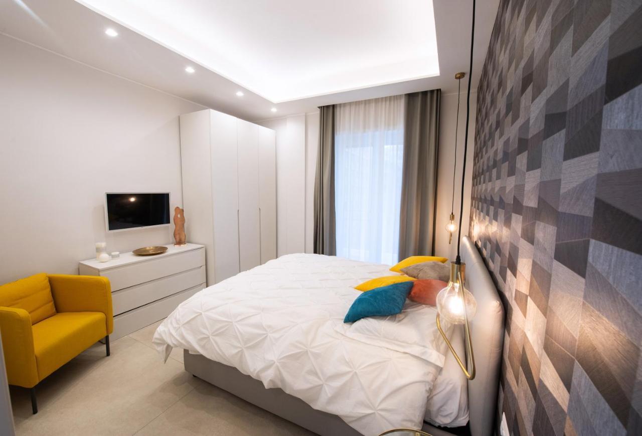 Napoli City Center - Appartamenti E Camere Nápoles Exterior foto